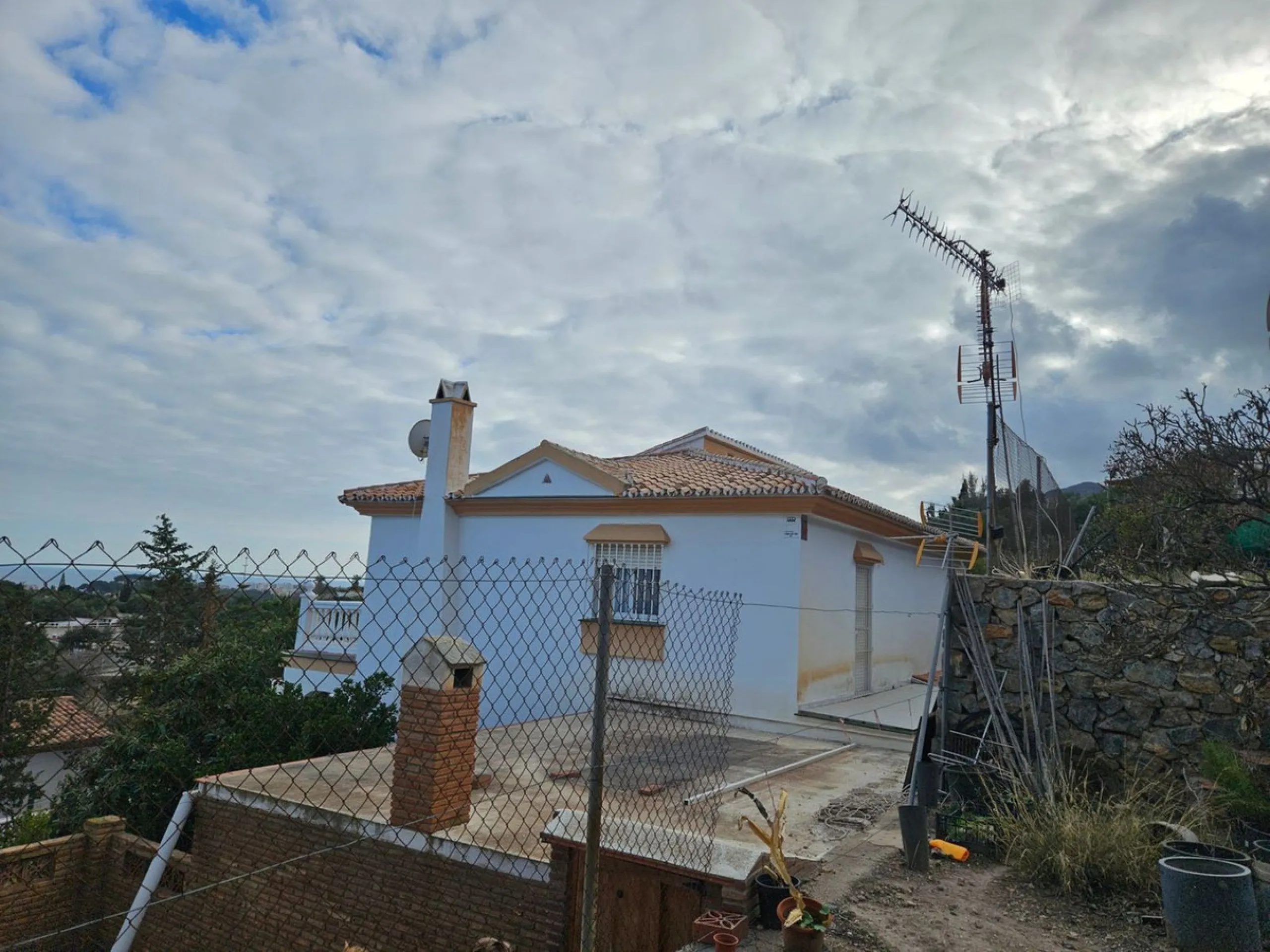 LOCATION – CHURRIANA, MÁLAGA.