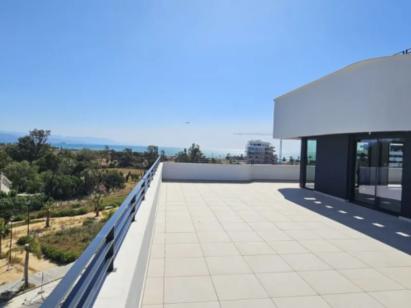 LUXURIOUS Penthouse in Torremolinos with Sea Views