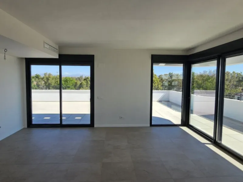 Apartment - Penthouse в продаже в Torremolinos, Málaga. В доме 4 спален и 3 ванных комнат. Площадь дома 183 м²