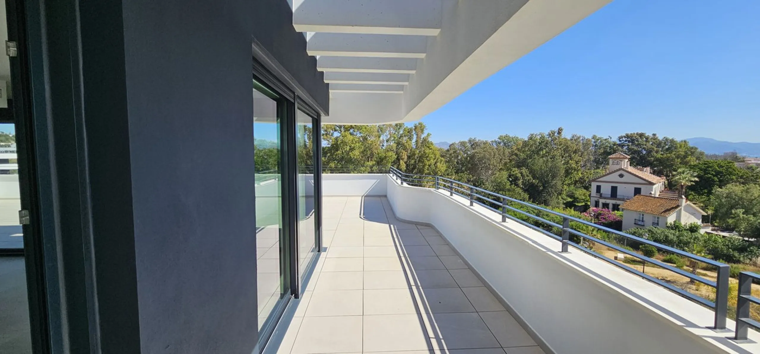 Apartment - Penthouse в продаже в Torremolinos, Málaga. В доме 4 спален и 3 ванных комнат. Площадь дома 183 м²