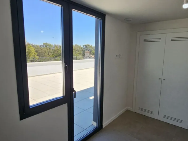 Apartment - Penthouse в продаже в Torremolinos, Málaga. В доме 4 спален и 3 ванных комнат. Площадь дома 183 м²