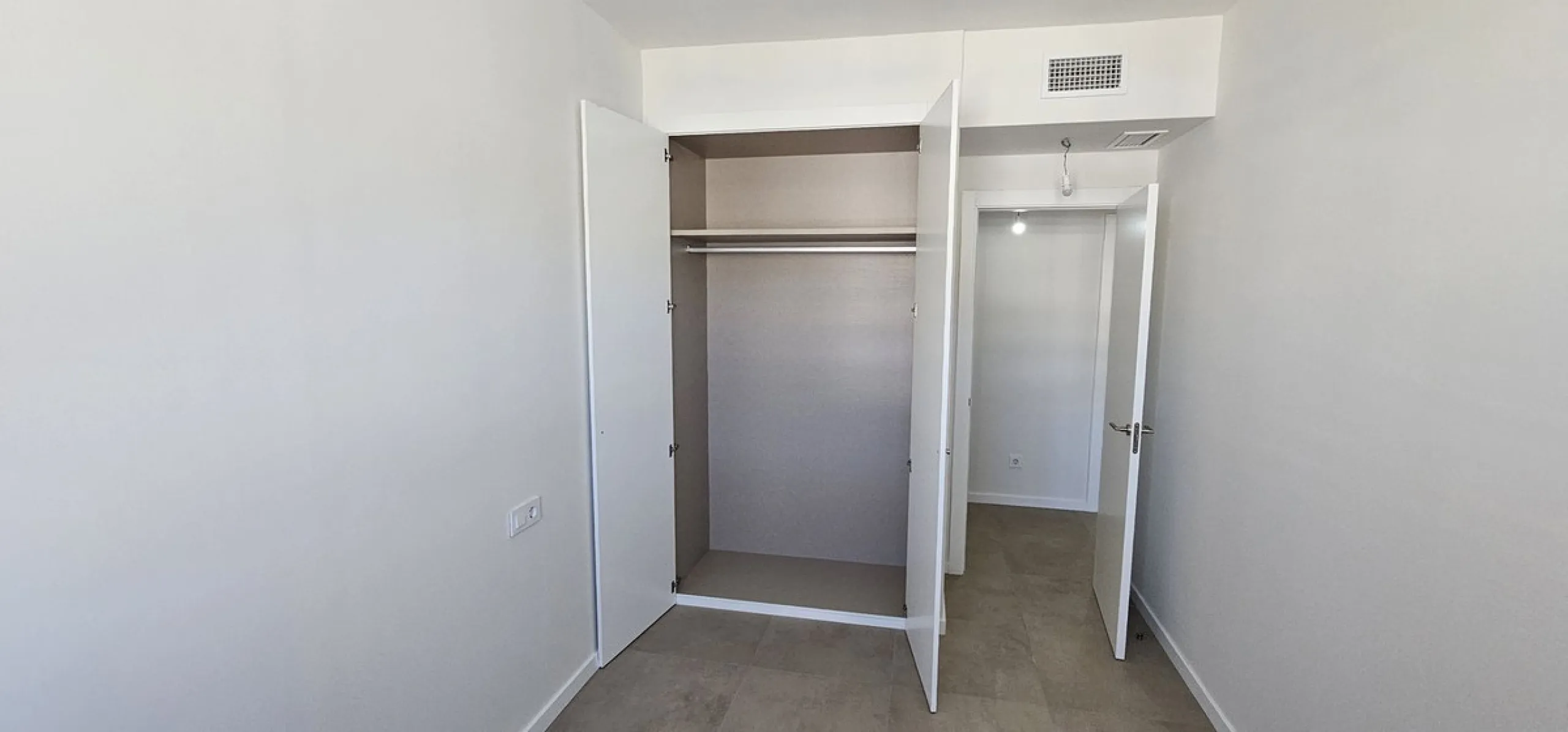 Apartment - Penthouse в продаже в Torremolinos, Málaga. В доме 4 спален и 3 ванных комнат. Площадь дома 183 м²