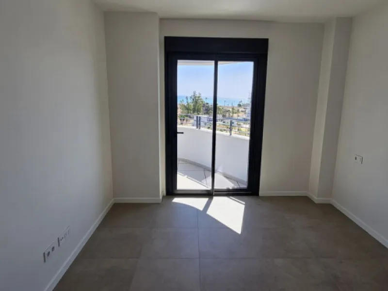 Apartment - Penthouse в продаже в Torremolinos, Málaga. В доме 4 спален и 3 ванных комнат. Площадь дома 183 м²