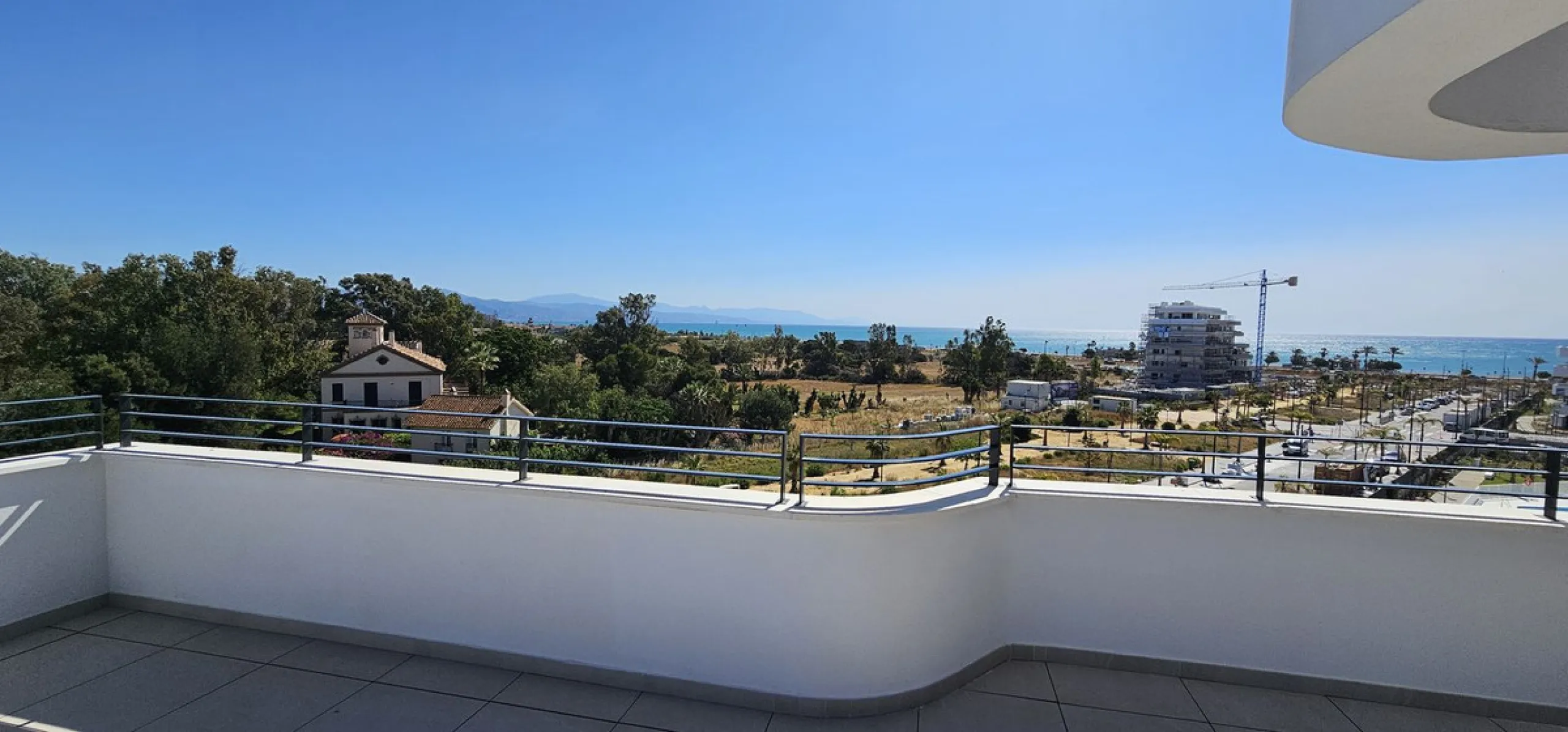 Apartment - Penthouse в продаже в Torremolinos, Málaga. В доме 4 спален и 3 ванных комнат. Площадь дома 183 м²