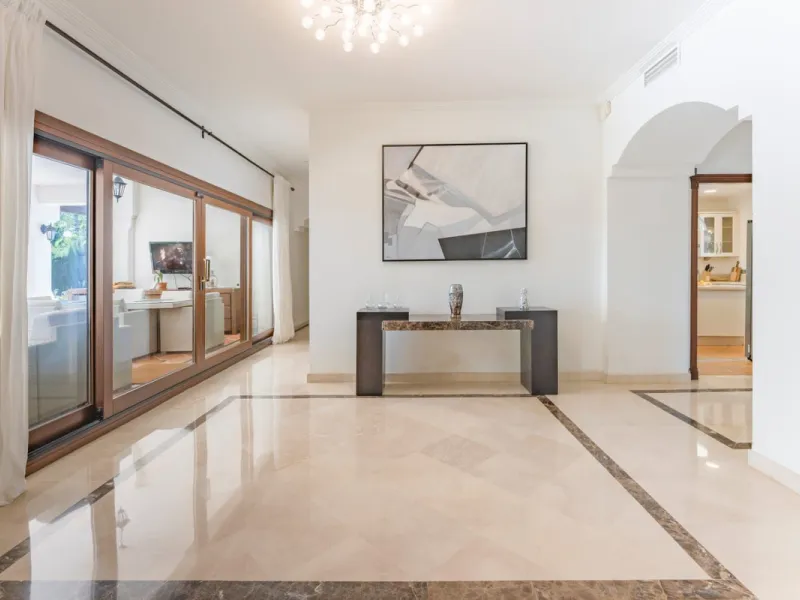 Detached Villa, Nueva Andalucía, Costa del Sol.
