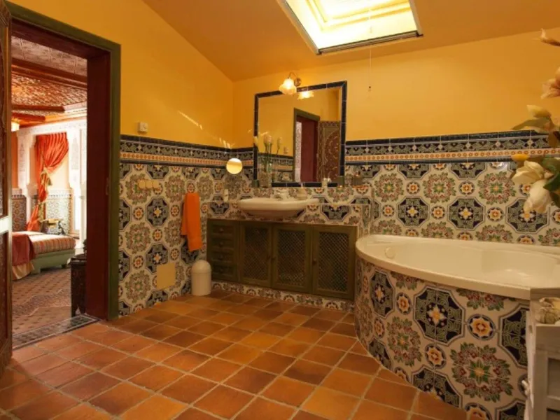 House - Detached Villa в продаже в Mijas, Málaga. В доме 6 спален и 7 ванных комнат. Площадь дома 1904 м². Площадь участка 36498 м²