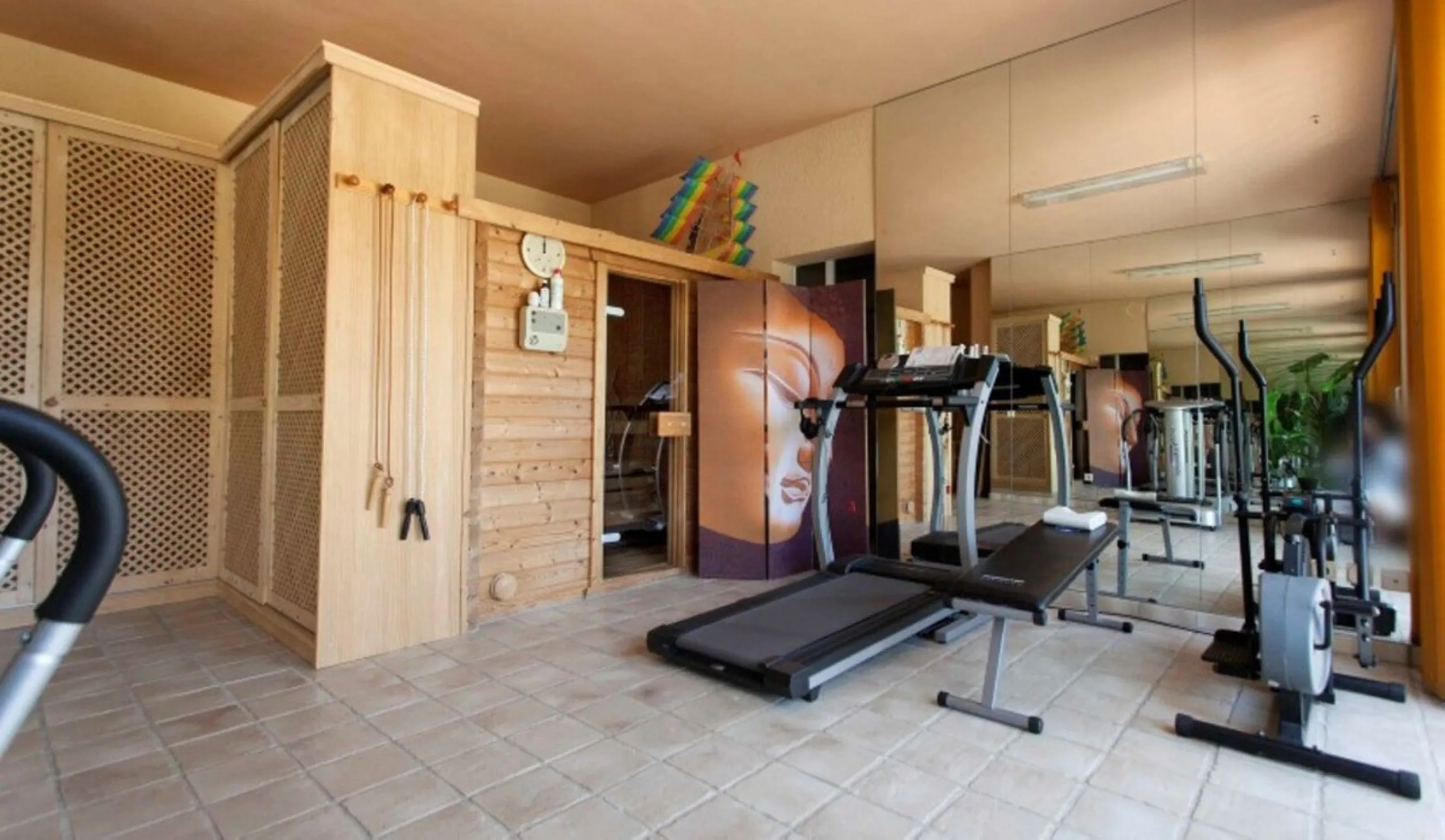 House - Detached Villa в продаже в Mijas, Málaga. В доме 6 спален и 7 ванных комнат. Площадь дома 1904 м². Площадь участка 36498 м²