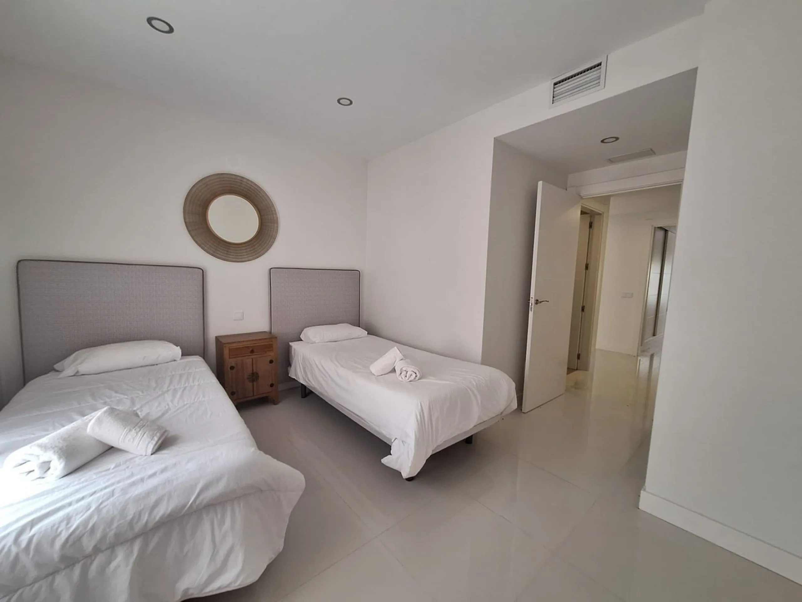Modern Apartment with Sea Views and Private Terrace – La Paloma Manilva, Costa del Sol