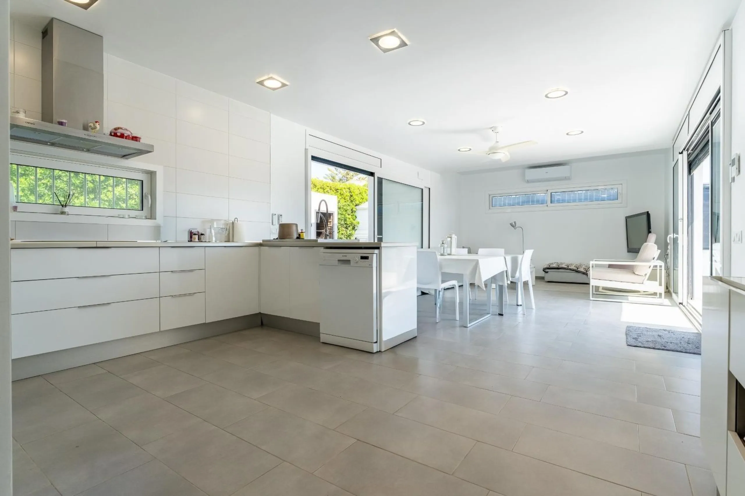 Moderna villa con piscina privada cerca del mar en Creixell, Costa Dorada