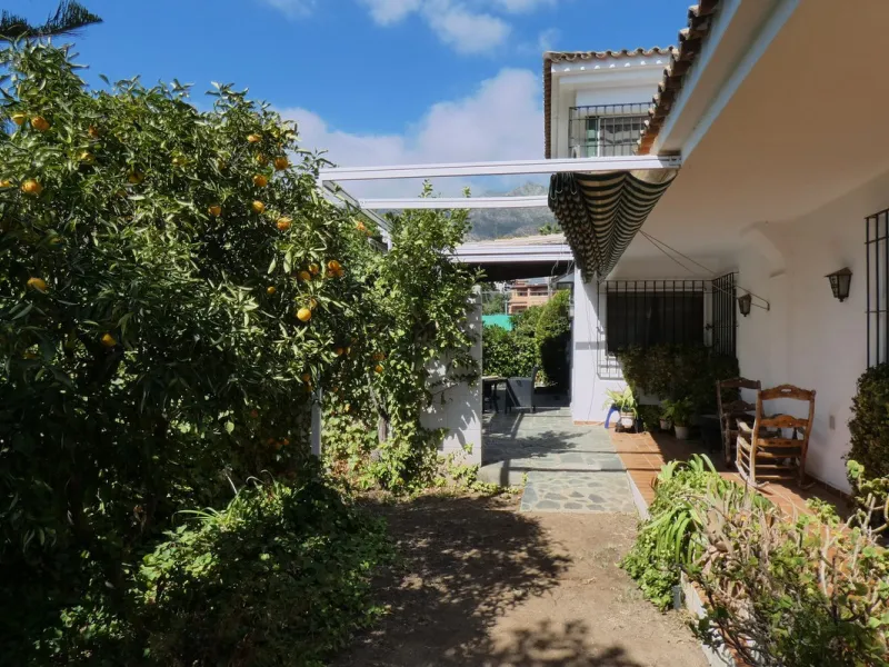Charming villa with great potential in Urb. El Mirador, Marbella