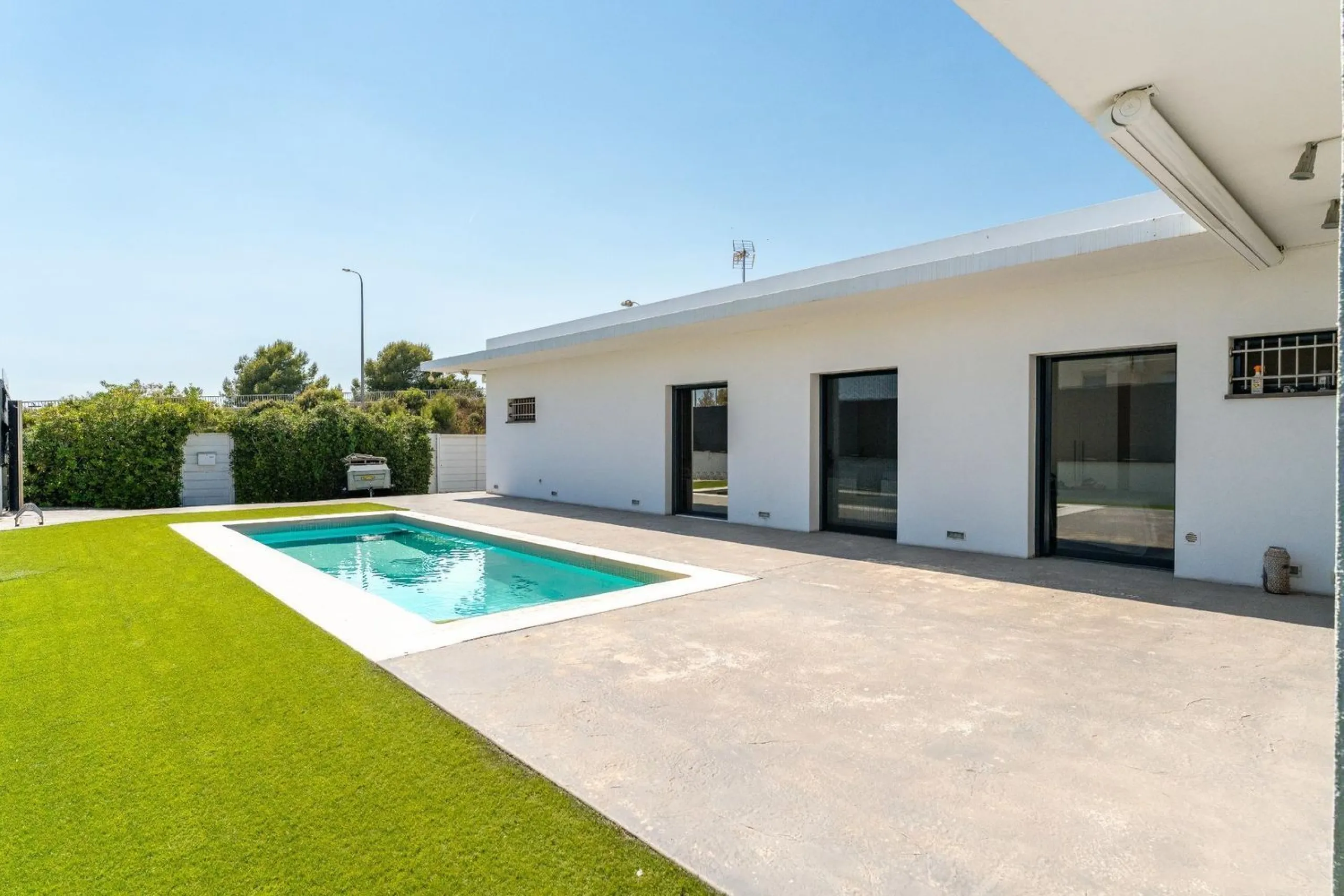 Moderna villa con piscina privada cerca del mar en Creixell, Costa Dorada