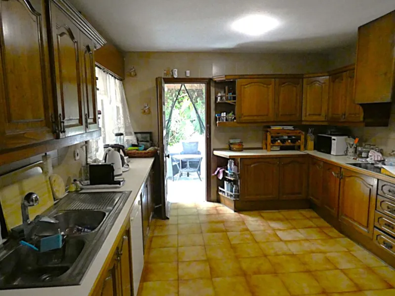 Charming villa with great potential in Urb. El Mirador, Marbella