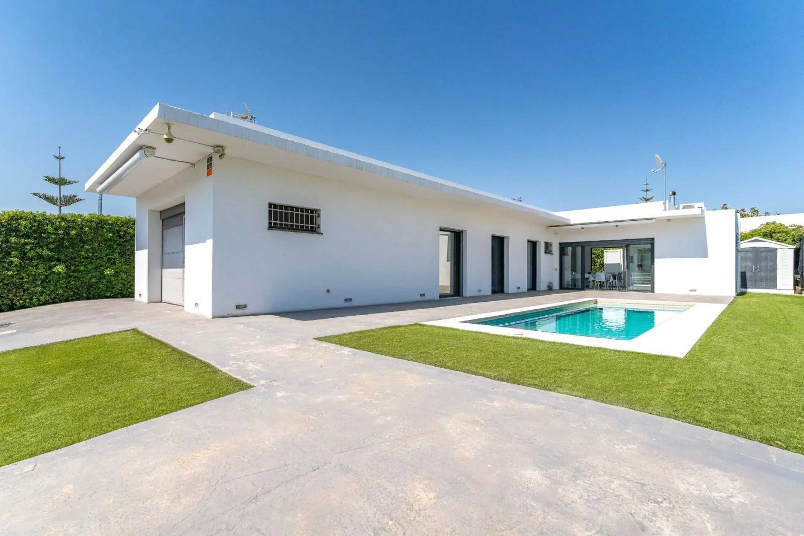 Moderna villa con piscina privada cerca del mar en Creixell, Costa Dorada