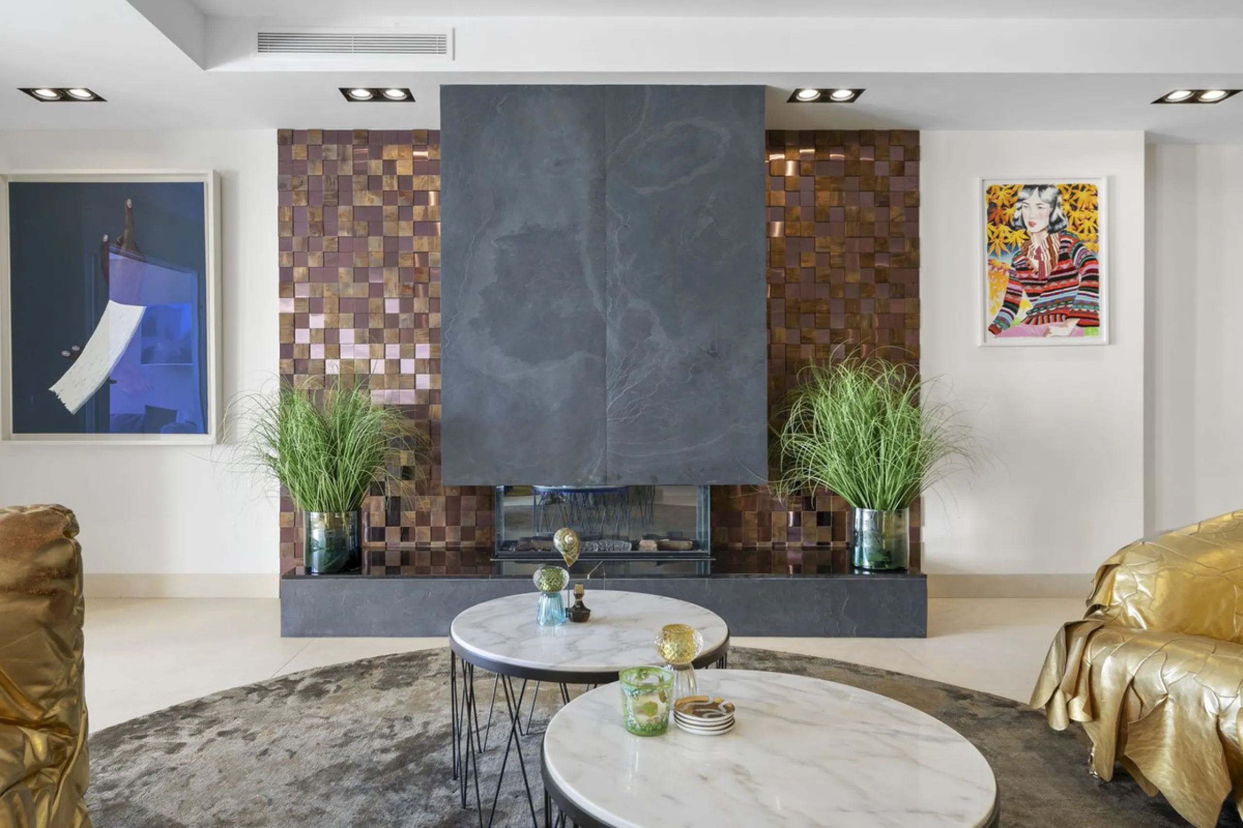 Luxury 4-Bedroom Beachfront Apartment for Sale in Playas del Duque, Puerto Banús, Marbella