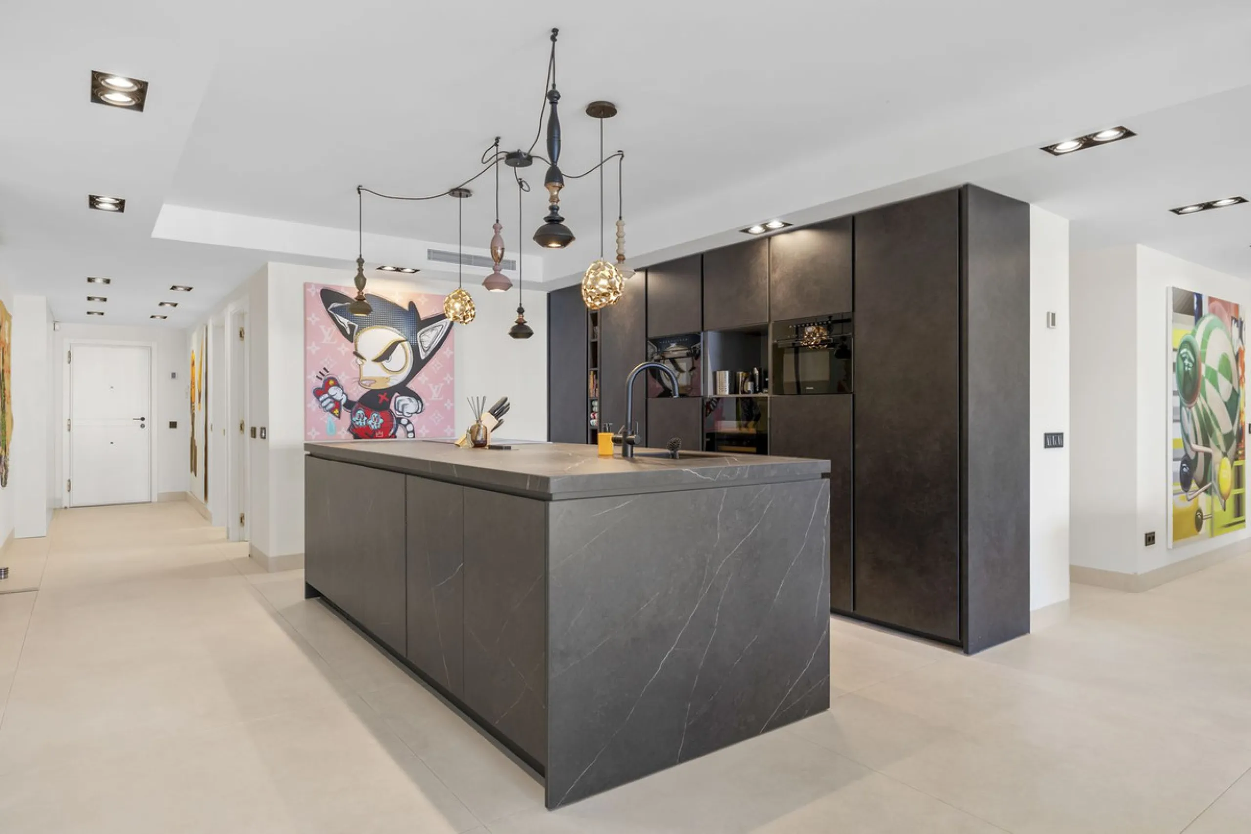 Luxury 4-Bedroom Beachfront Apartment for Sale in Playas del Duque, Puerto Banús, Marbella