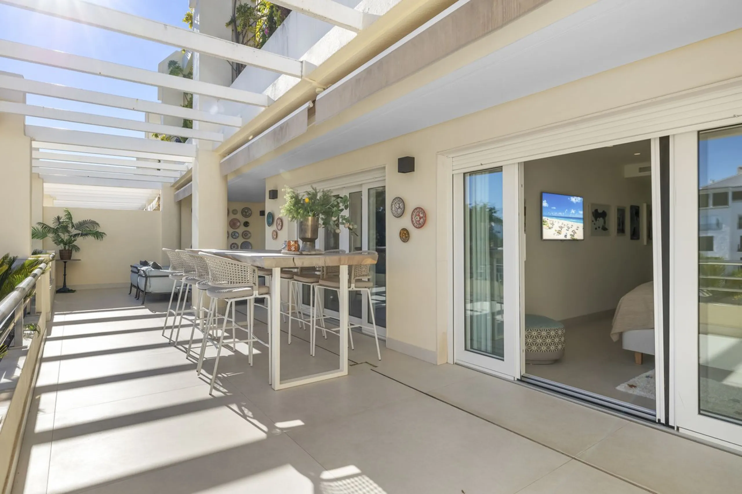 Luxury 4-Bedroom Beachfront Apartment for Sale in Playas del Duque, Puerto Banús, Marbella