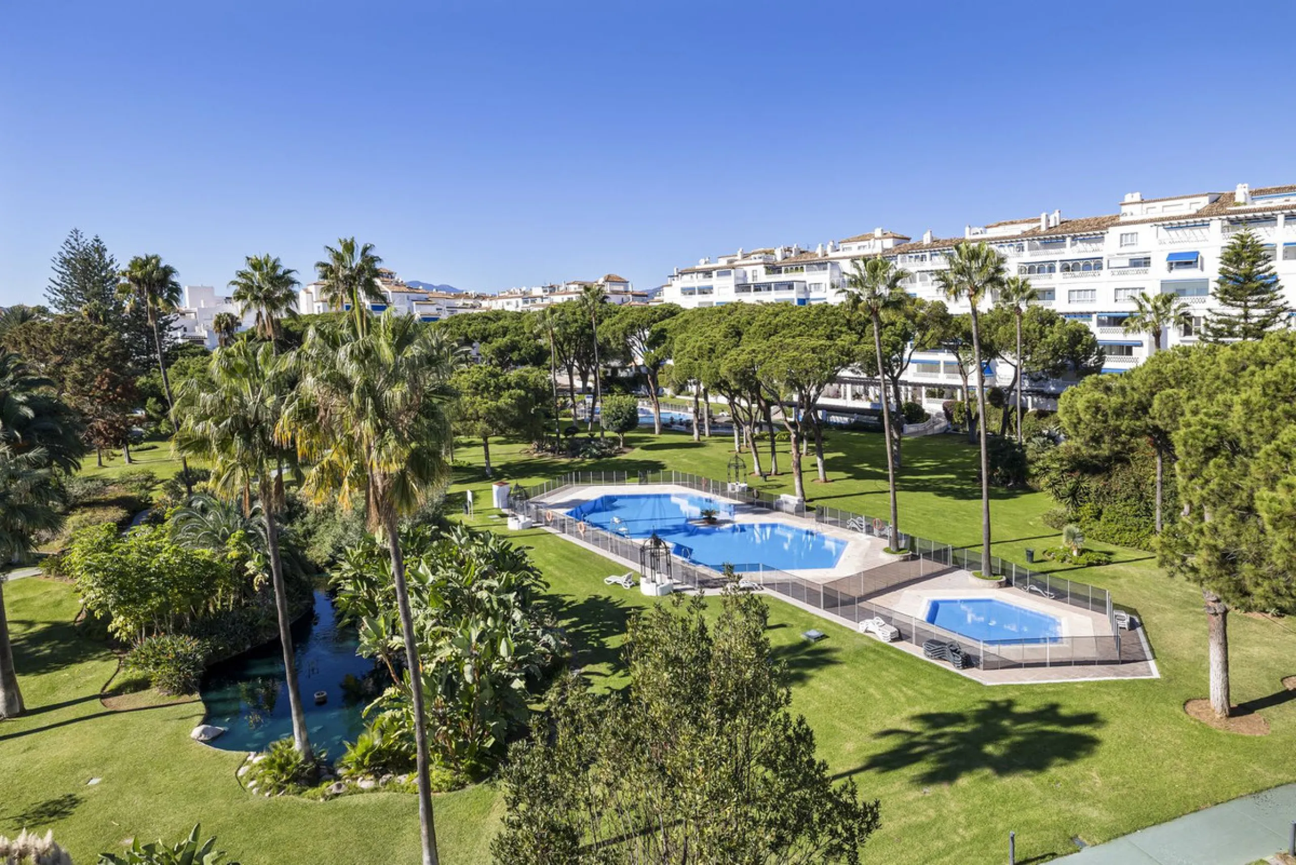 Luxury 4-Bedroom Beachfront Apartment for Sale in Playas del Duque, Puerto Banús, Marbella