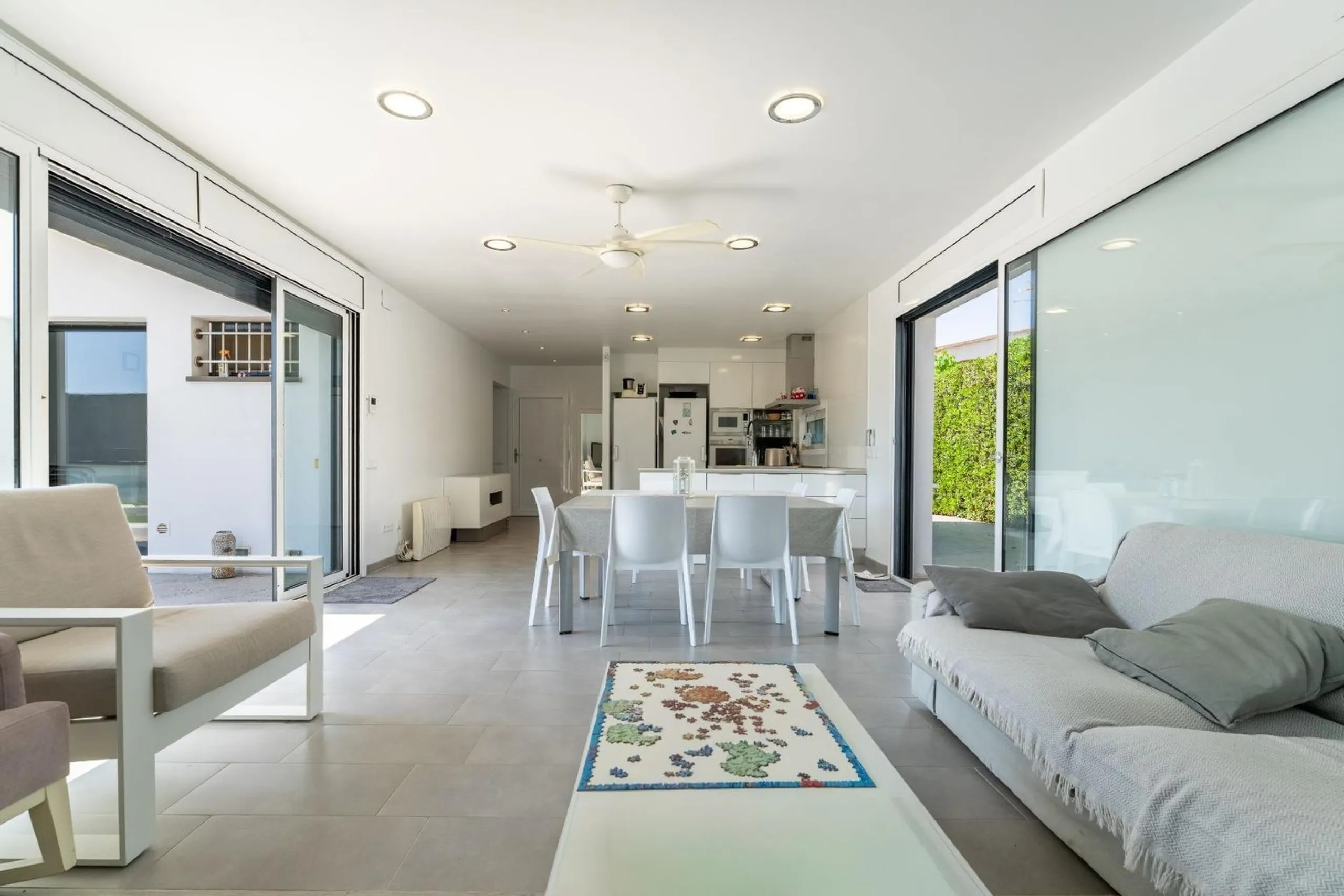 Moderna villa con piscina privada cerca del mar en Creixell, Costa Dorada