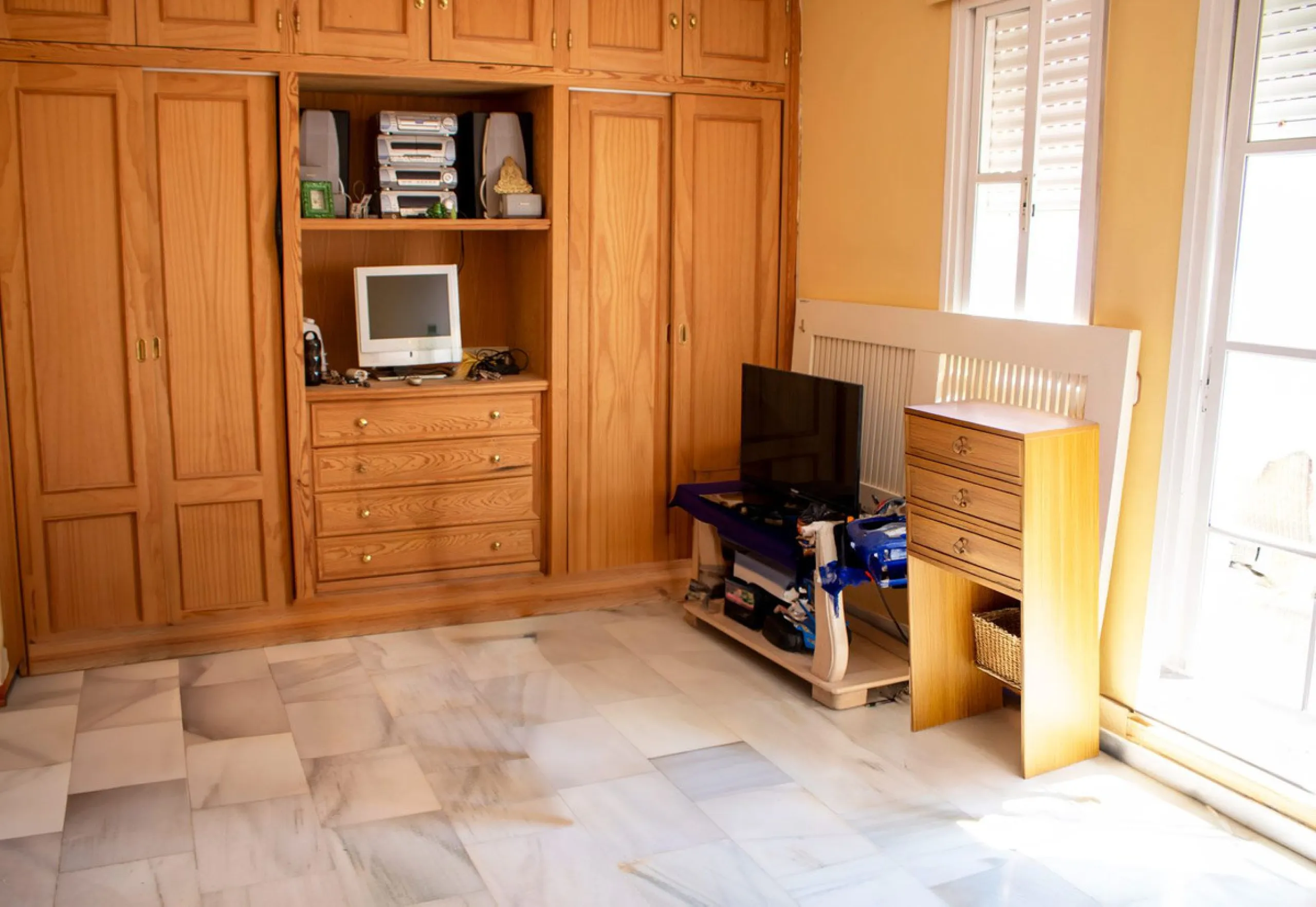 UNIQUE OPPORTUNITY  IN BEST AREA OF SAN PEDRO DE ALCÁNTARA
