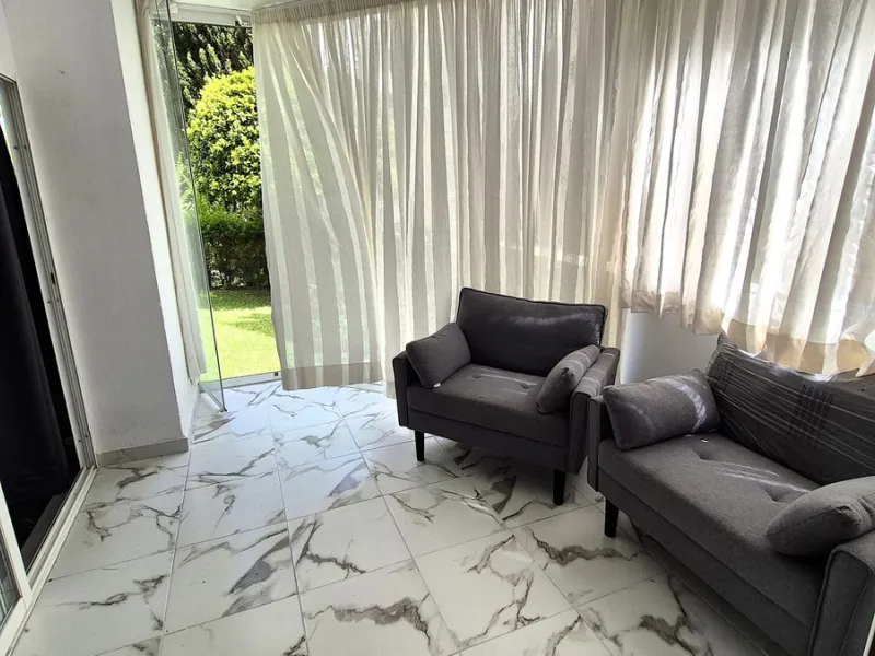 Luxury Garden Apartment in Bahía de Marbella – Renovated Elegance, Open Spaces, and Unbeatable Location.
