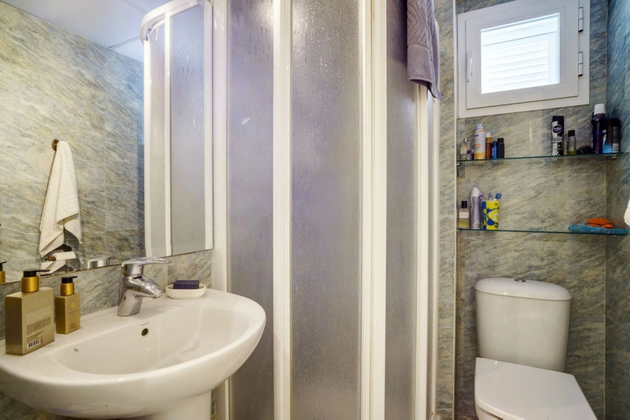 Luxury Garden Apartment in Bahía de Marbella – Renovated Elegance, Open Spaces, and Unbeatable Location.