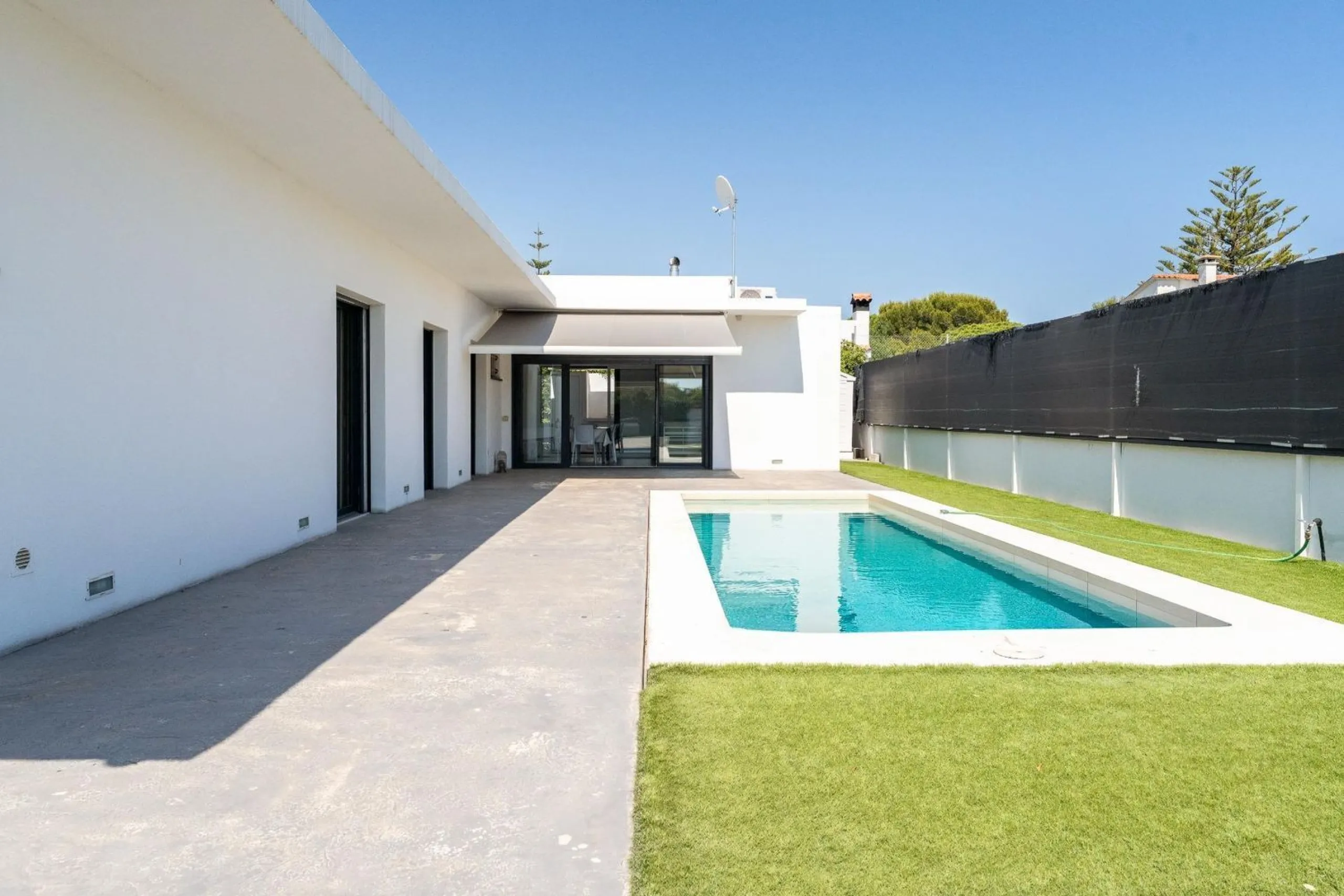 Moderna villa con piscina privada cerca del mar en Creixell, Costa Dorada