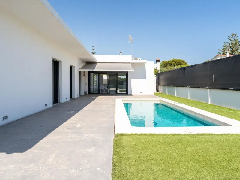 Moderna villa con piscina privada cerca del mar en Creixell, Costa Dorada