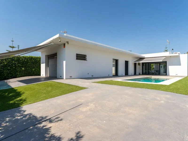 Moderna villa con piscina privada cerca del mar en Creixell, Costa Dorada