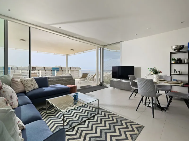 Apartment - Middle Floor Apartment в продаже в Fuengirola, Málaga. В доме 3 спален и 3 ванных комнат. Площадь дома 110 м²