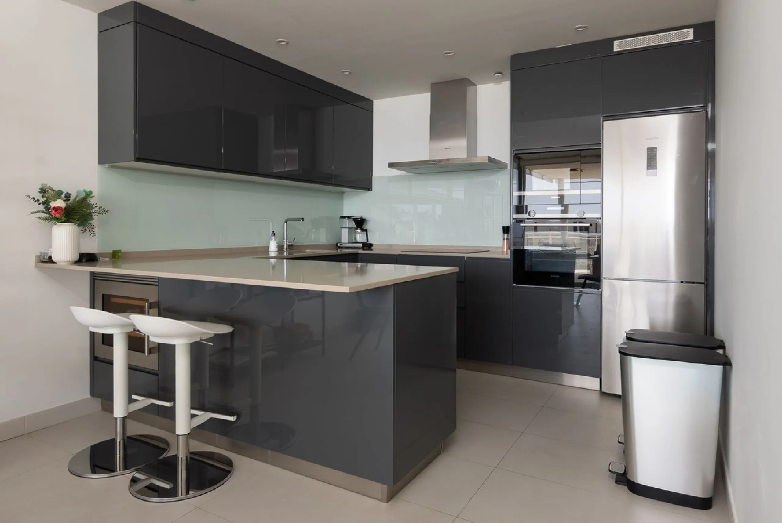 Apartment - Middle Floor Apartment в продаже в Fuengirola, Málaga. В доме 3 спален и 3 ванных комнат. Площадь дома 110 м²