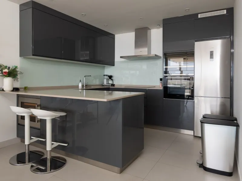 Apartment - Middle Floor Apartment в продаже в Fuengirola, Málaga. В доме 3 спален и 3 ванных комнат. Площадь дома 110 м²