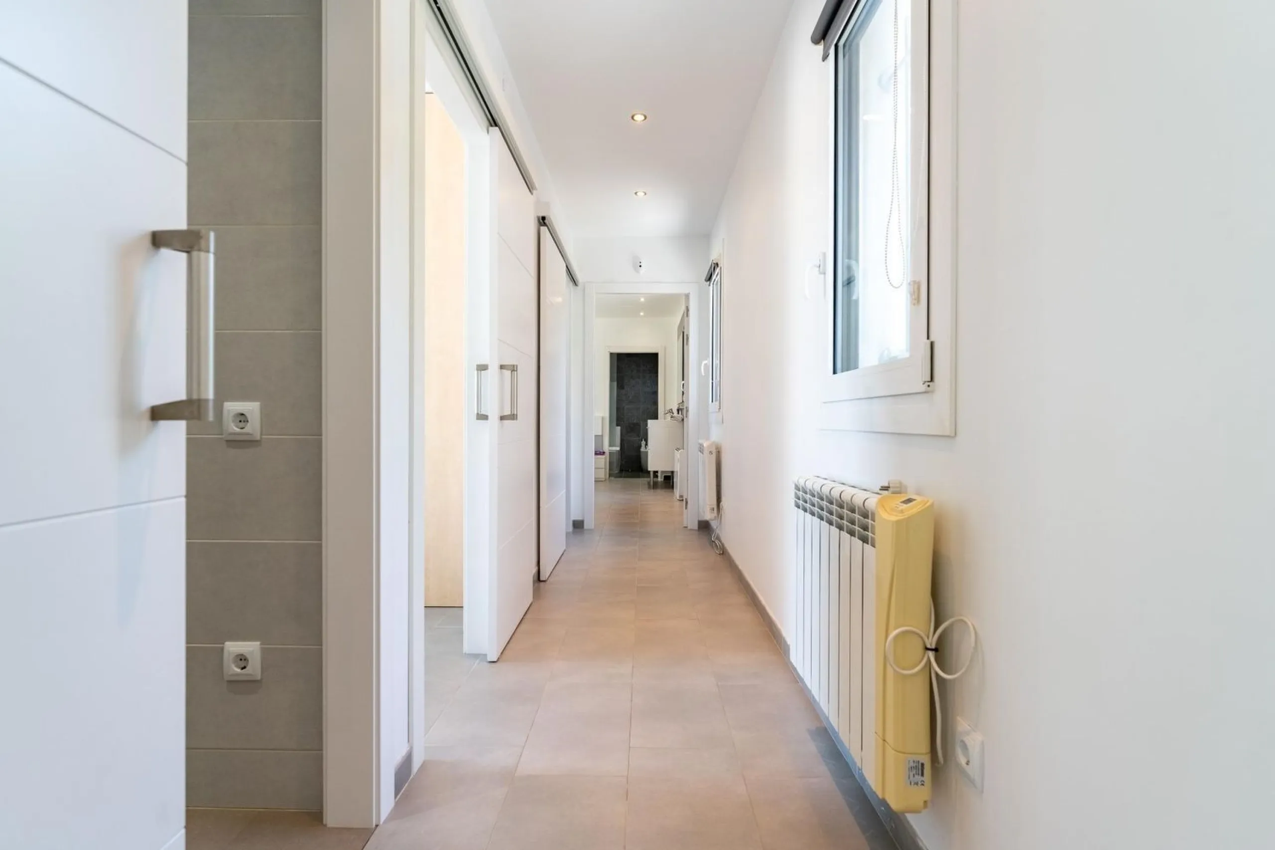 Moderna villa con piscina privada cerca del mar en Creixell, Costa Dorada