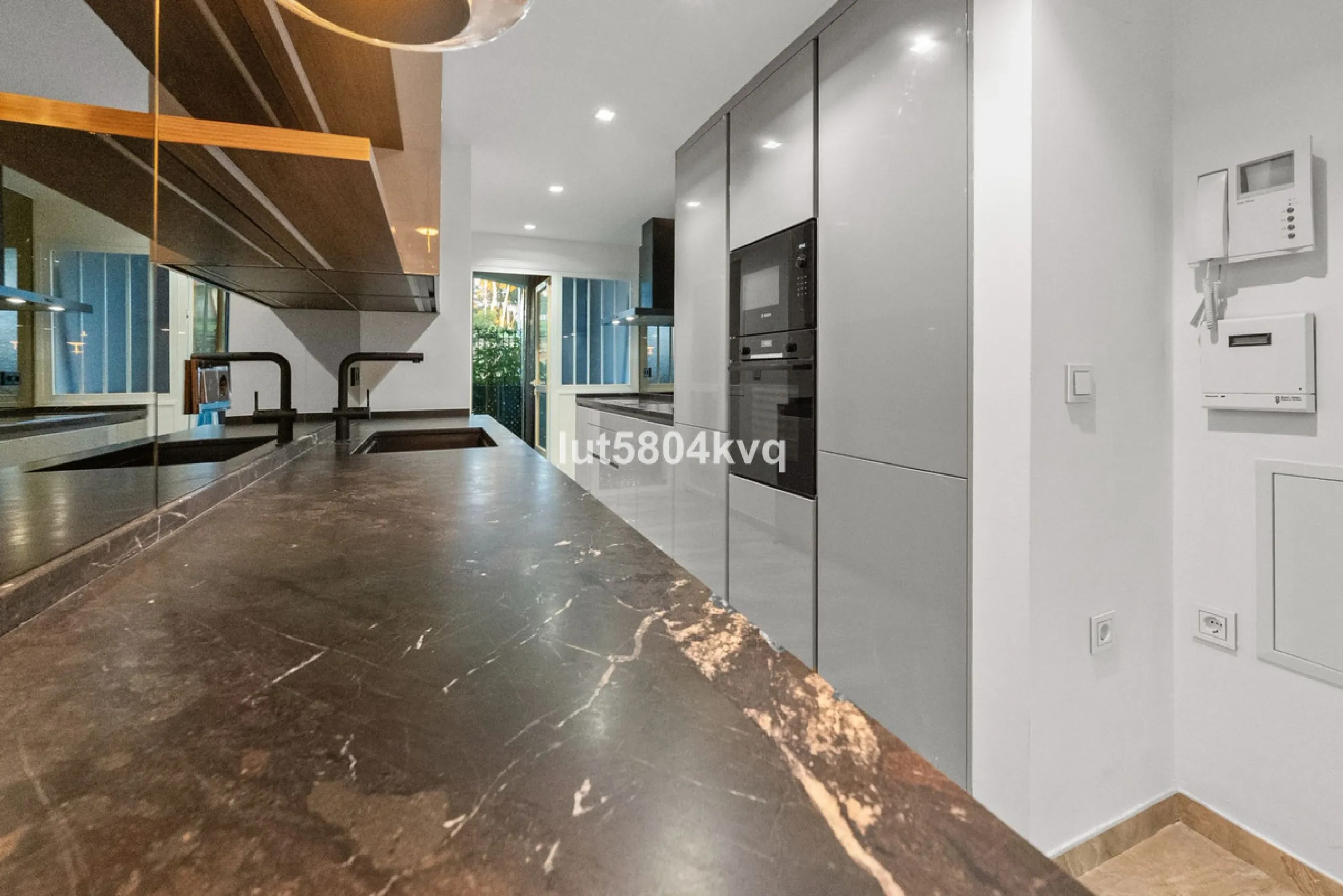 Welcome to Balcon de Puente Romano – a gated community on Marbella's prestigious Golden Mile.