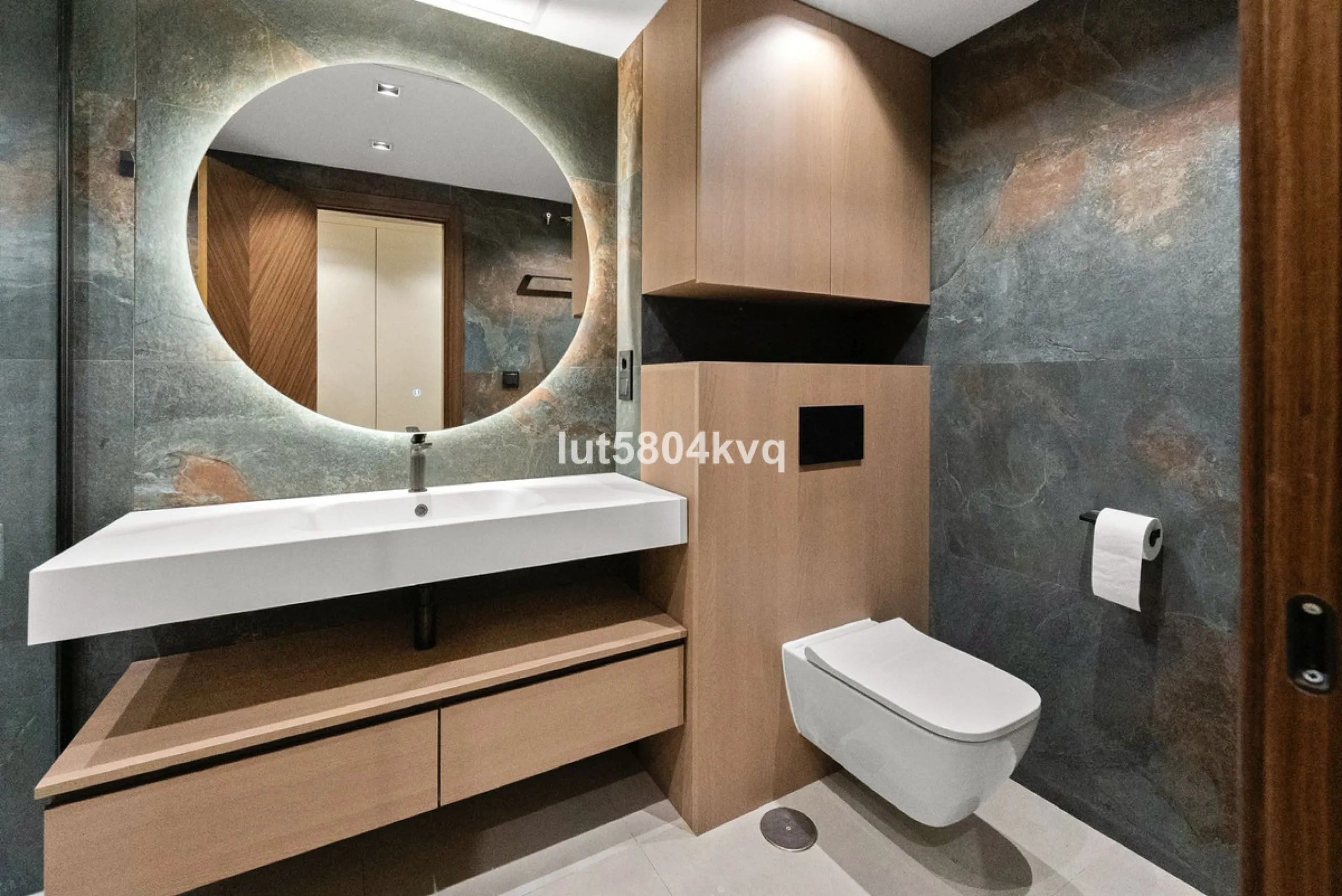 Welcome to Balcon de Puente Romano – a gated community on Marbella's prestigious Golden Mile.