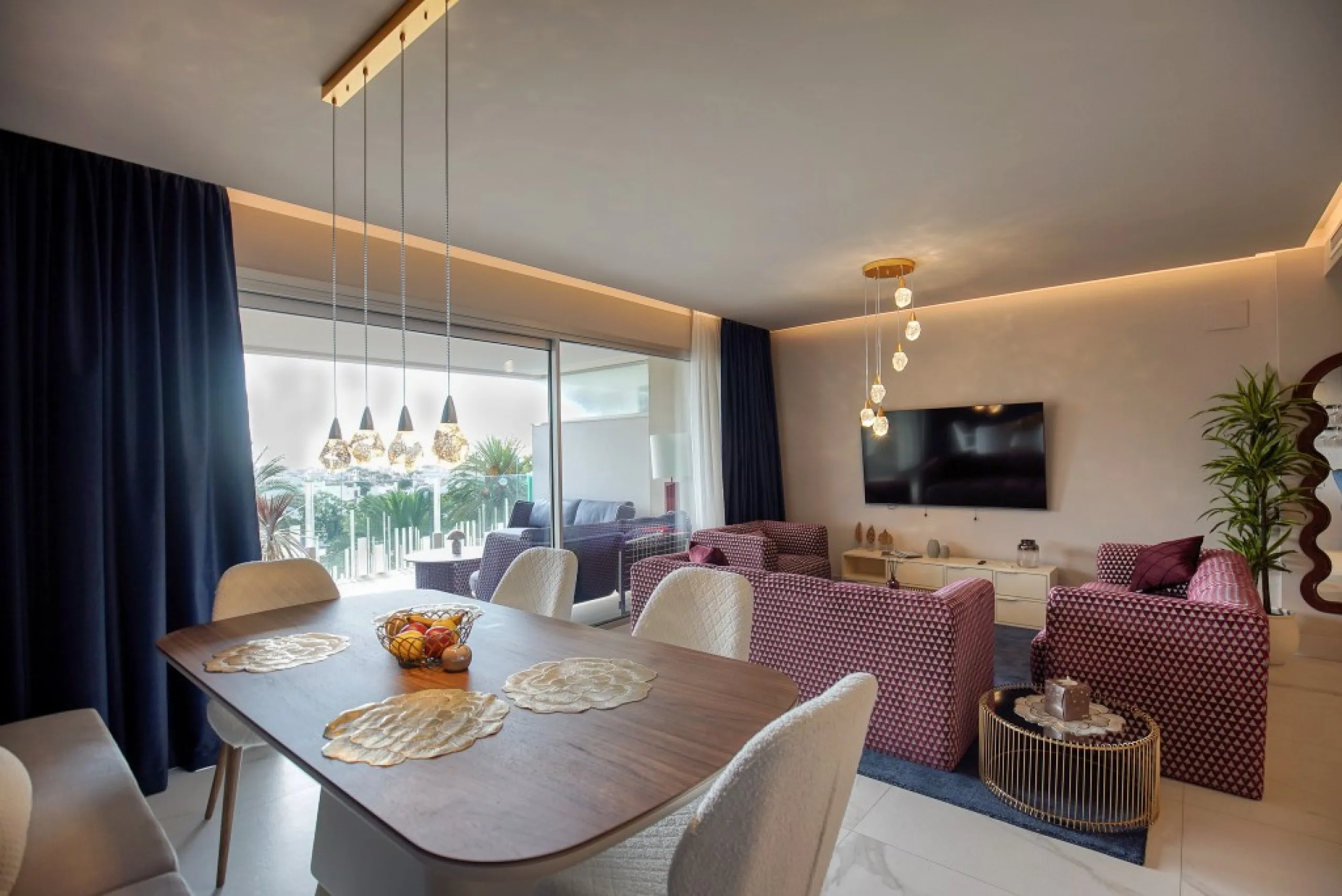 Apartment - Middle Floor Apartment в продаже в Marbella, Málaga. В доме 3 спален и 2 ванных комнат. Площадь дома 103 м²