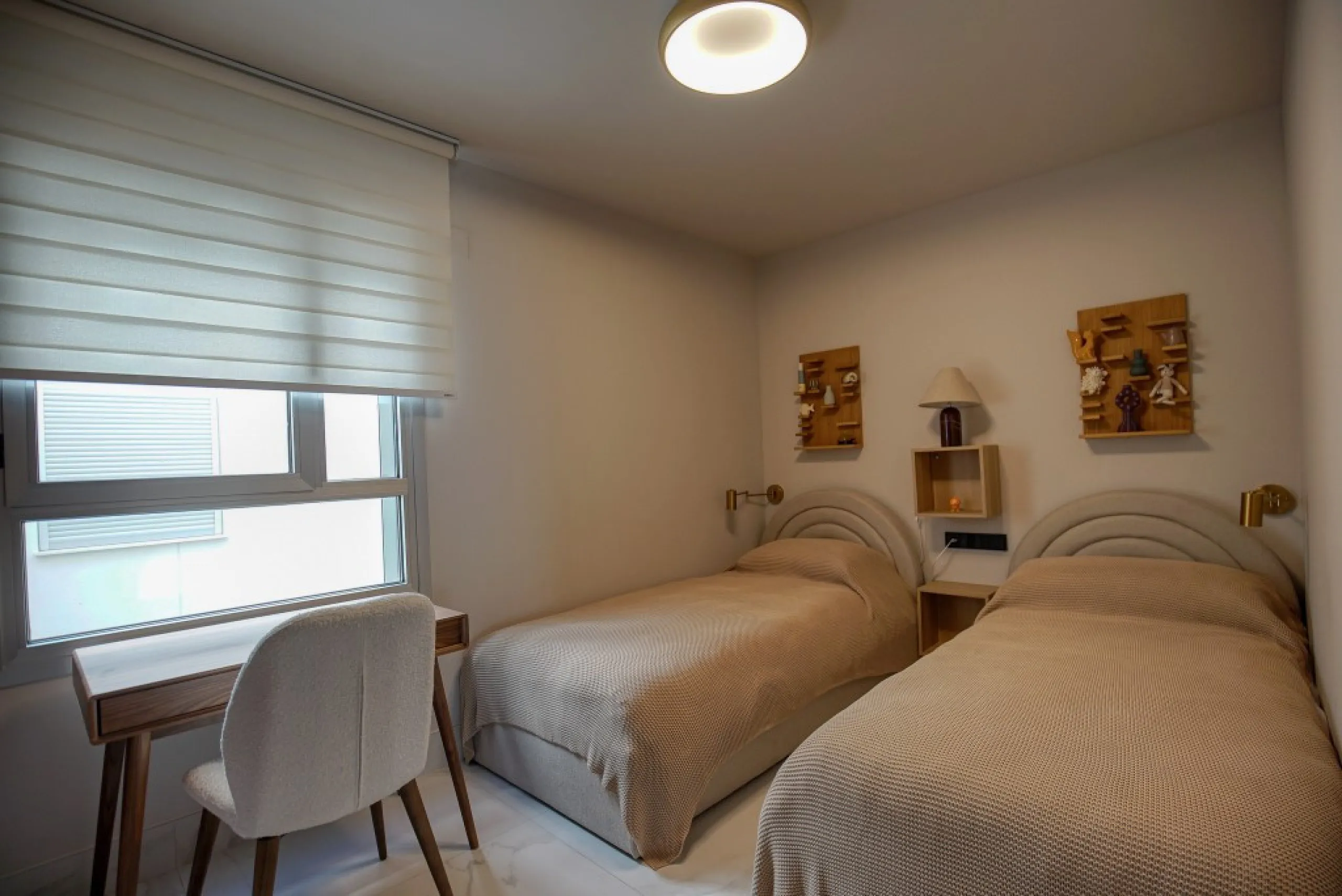 Apartment - Middle Floor Apartment в продаже в Marbella, Málaga. В доме 3 спален и 2 ванных комнат. Площадь дома 103 м²