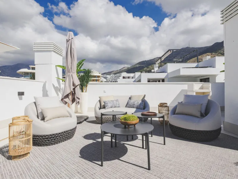 Apartment - Penthouse Duplex в продаже в Fuengirola, Málaga. В доме 2 спален и 2 ванных комнат. Площадь дома 183 м²