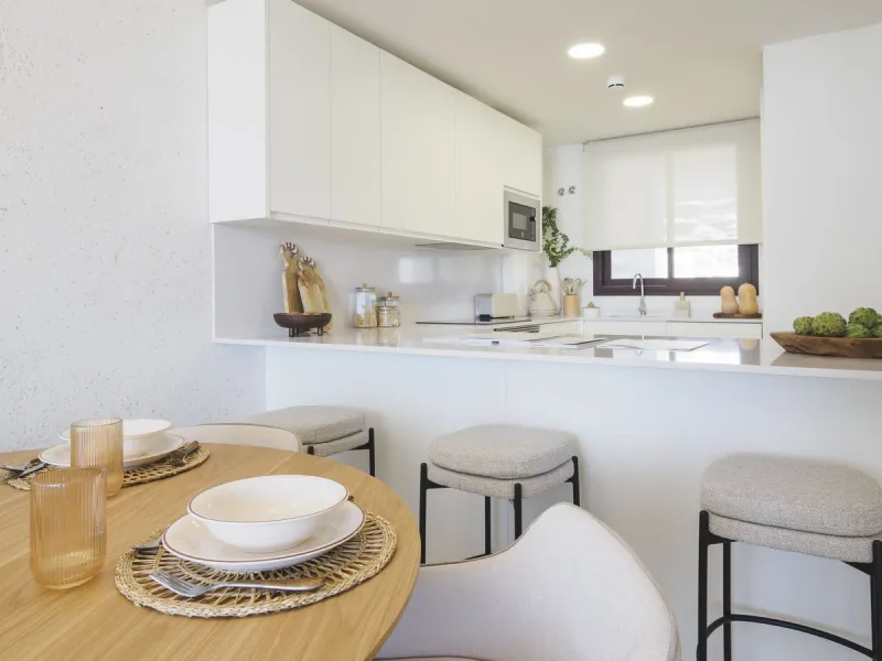 This spectacular brand new penthouse, located in one of the best areas of the exclusive El Higuerón.