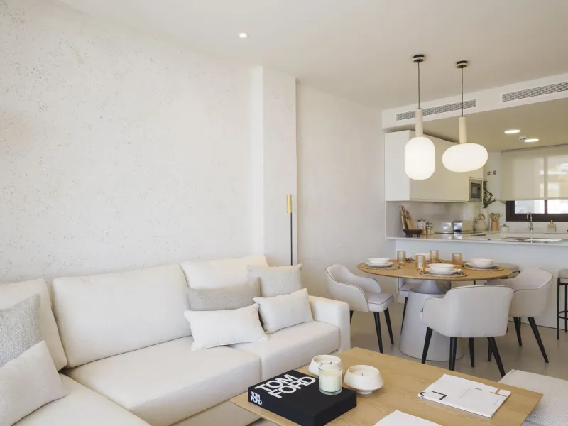 This spectacular brand new penthouse, located in one of the best areas of the exclusive El Higuerón.