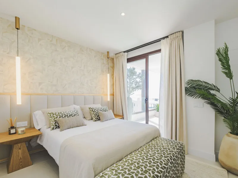 This spectacular brand new penthouse, located in one of the best areas of the exclusive El Higuerón.