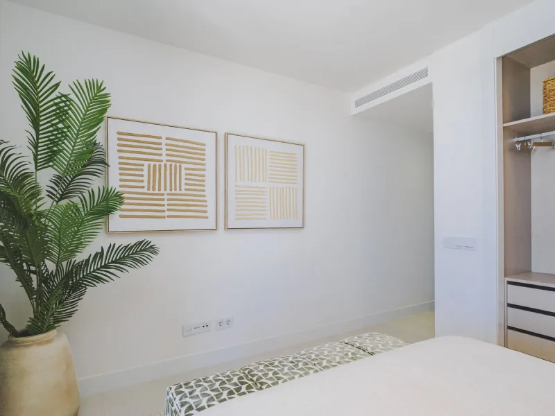 This spectacular brand new penthouse, located in one of the best areas of the exclusive El Higuerón.