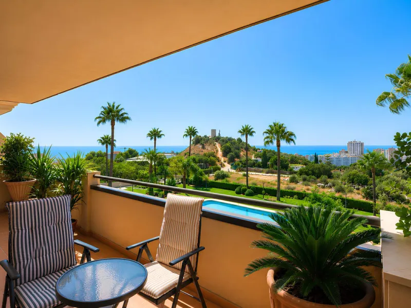 Apartment - Middle Floor Apartment в продаже в Fuengirola, Málaga. В доме 4 спален и 4 ванных комнат. Площадь дома 220 м²