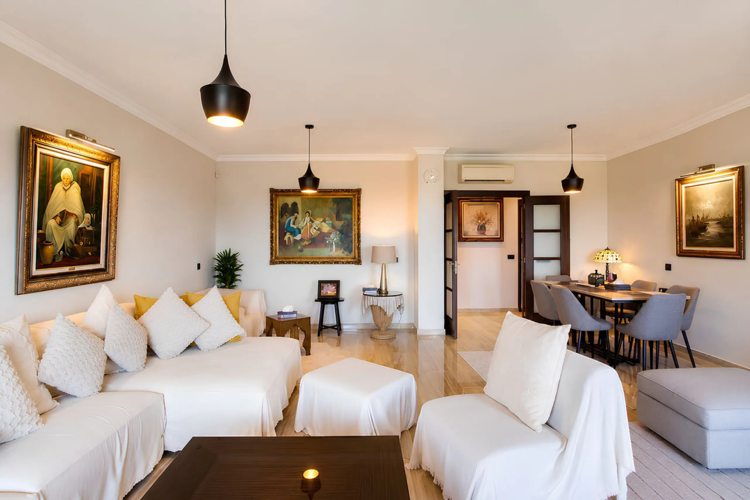 Apartment - Middle Floor Apartment в продаже в Fuengirola, Málaga. В доме 4 спален и 4 ванных комнат. Площадь дома 220 м²