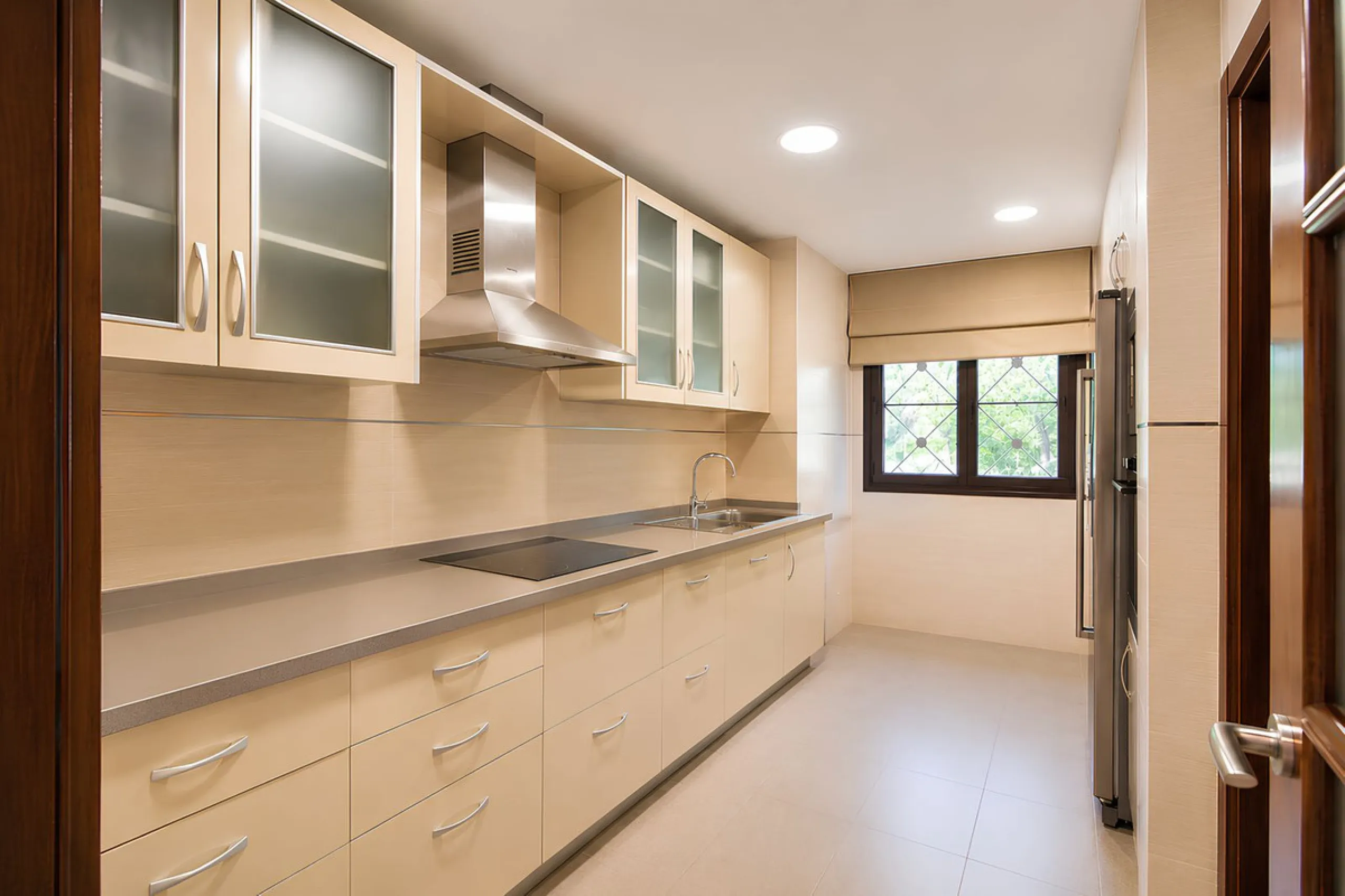Apartment - Middle Floor Apartment в продаже в Fuengirola, Málaga. В доме 4 спален и 4 ванных комнат. Площадь дома 220 м²