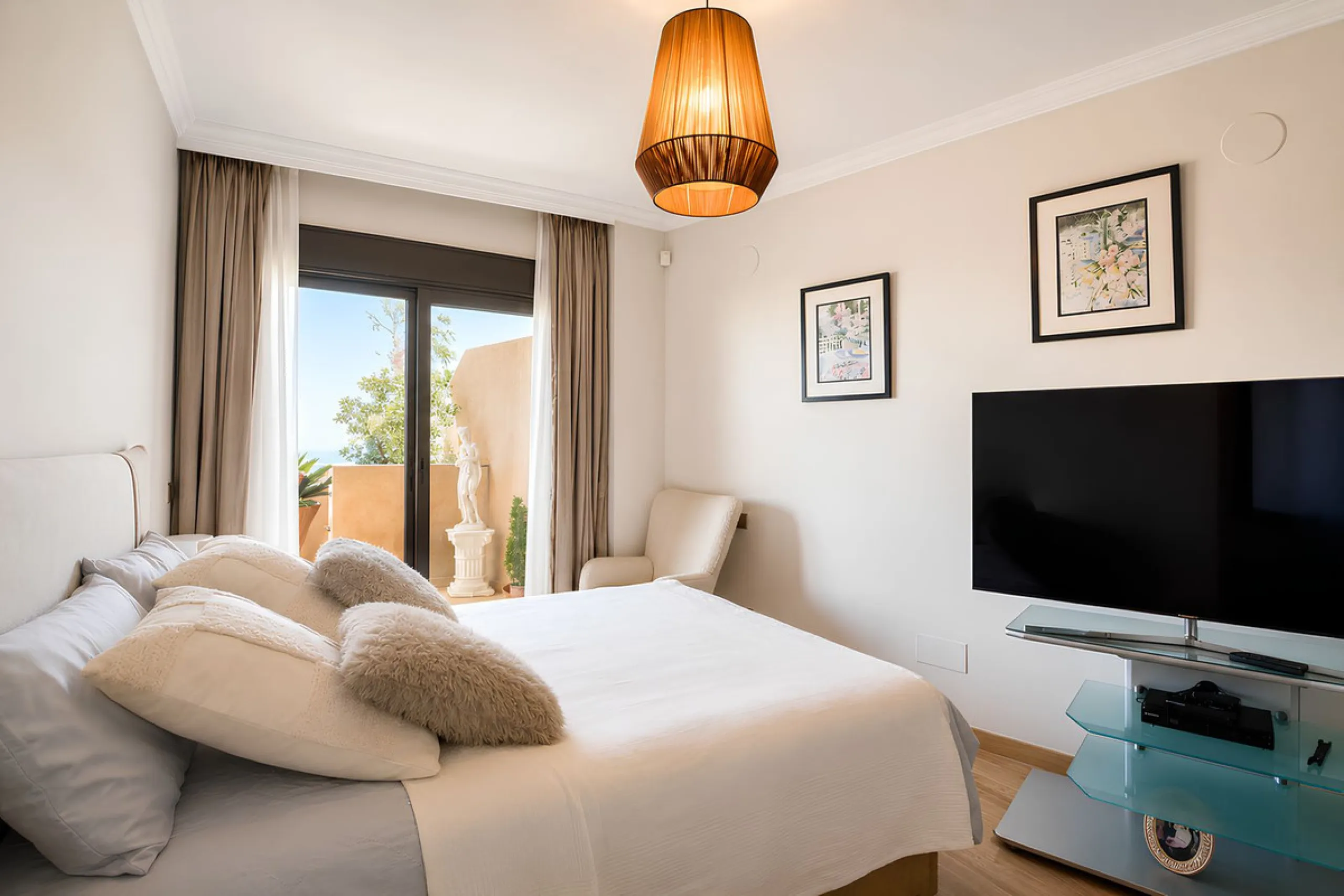 Apartment - Middle Floor Apartment в продаже в Fuengirola, Málaga. В доме 4 спален и 4 ванных комнат. Площадь дома 220 м²