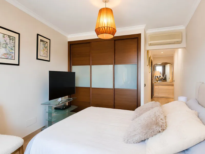 Apartment - Middle Floor Apartment в продаже в Fuengirola, Málaga. В доме 4 спален и 4 ванных комнат. Площадь дома 220 м²