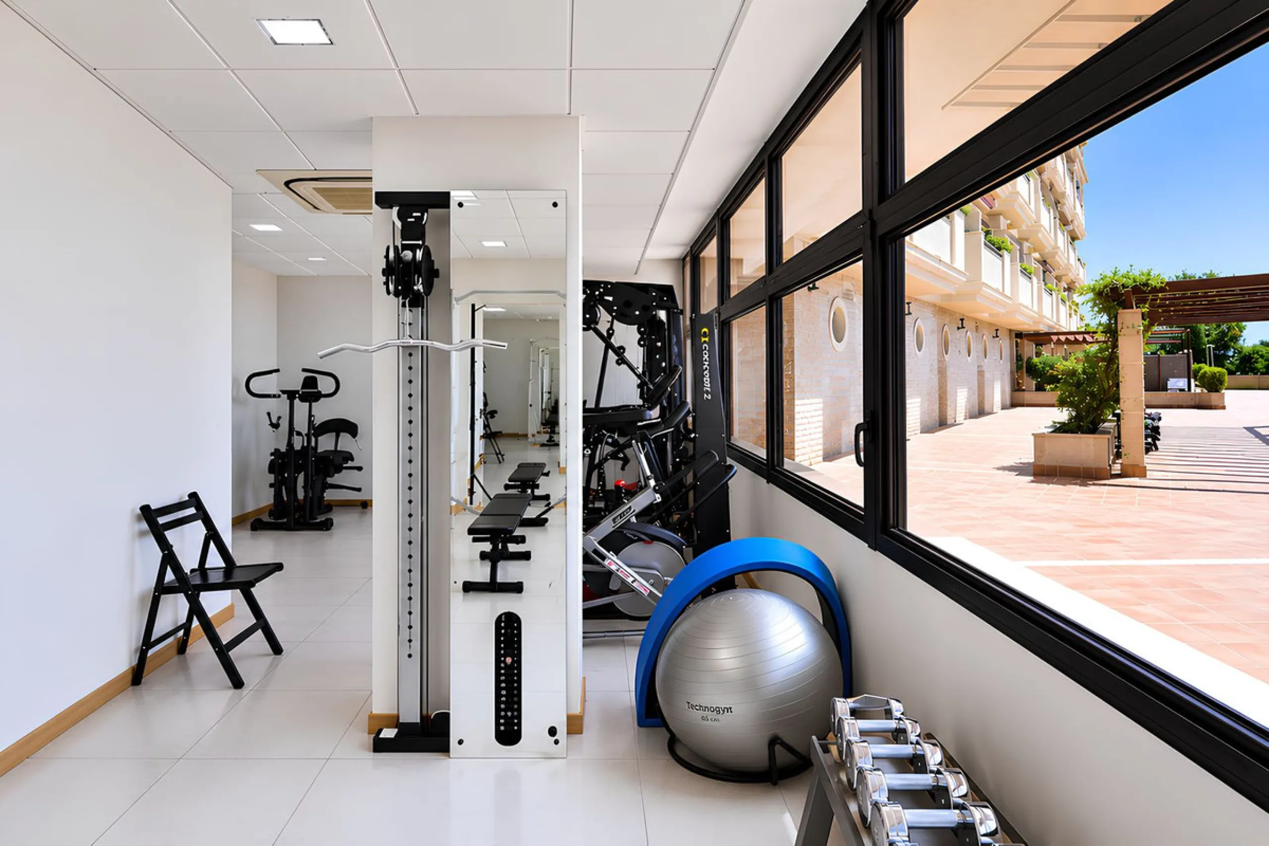 Apartment - Middle Floor Apartment в продаже в Fuengirola, Málaga. В доме 4 спален и 4 ванных комнат. Площадь дома 220 м²
