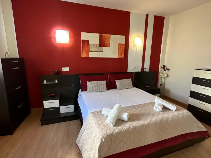 Penthouse 2-Bedroom Apartment with Mountain Views – Fuengirola