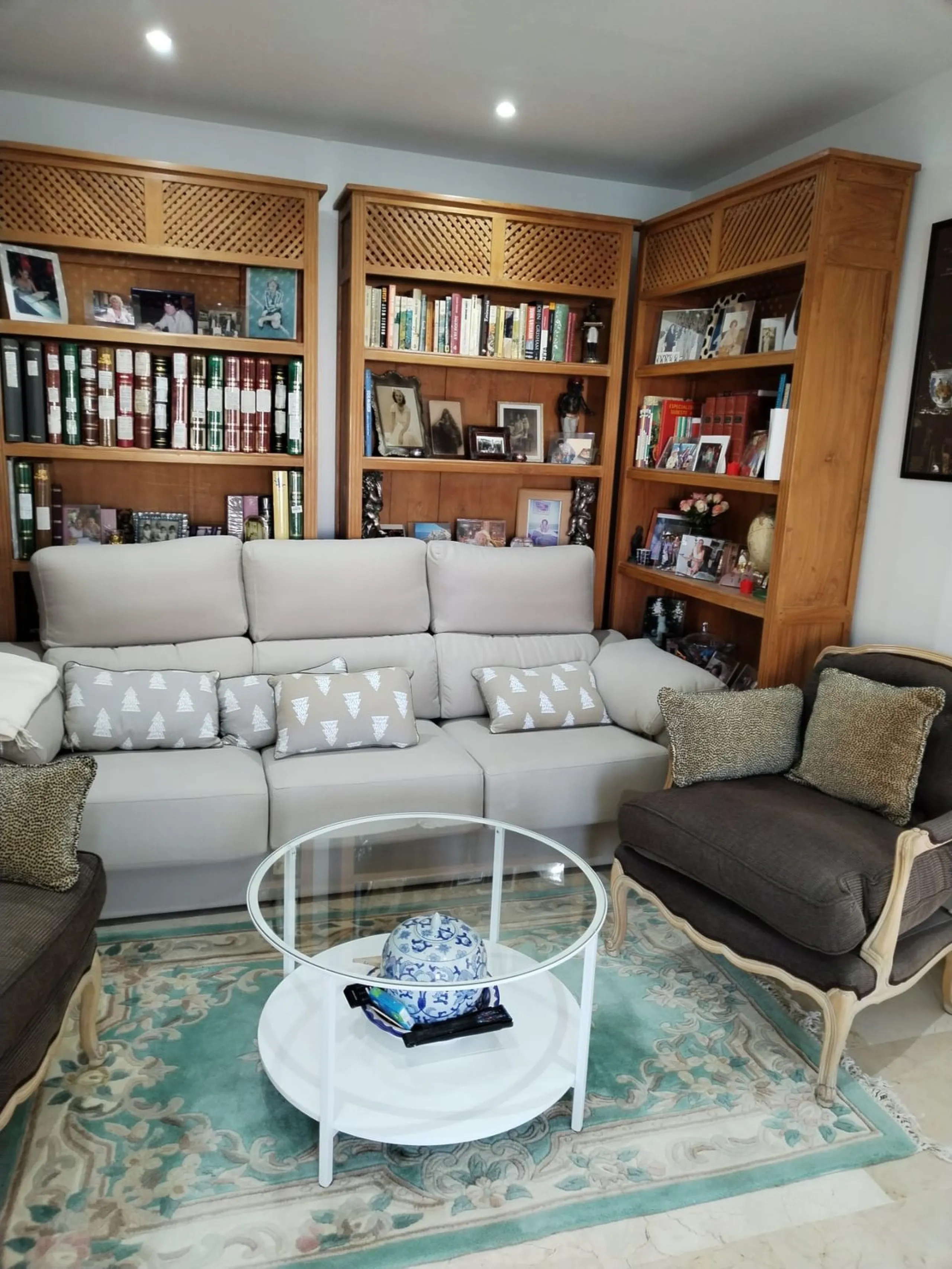 Elegant apartment in the heart of Marbella – just steps from the beach and the port!