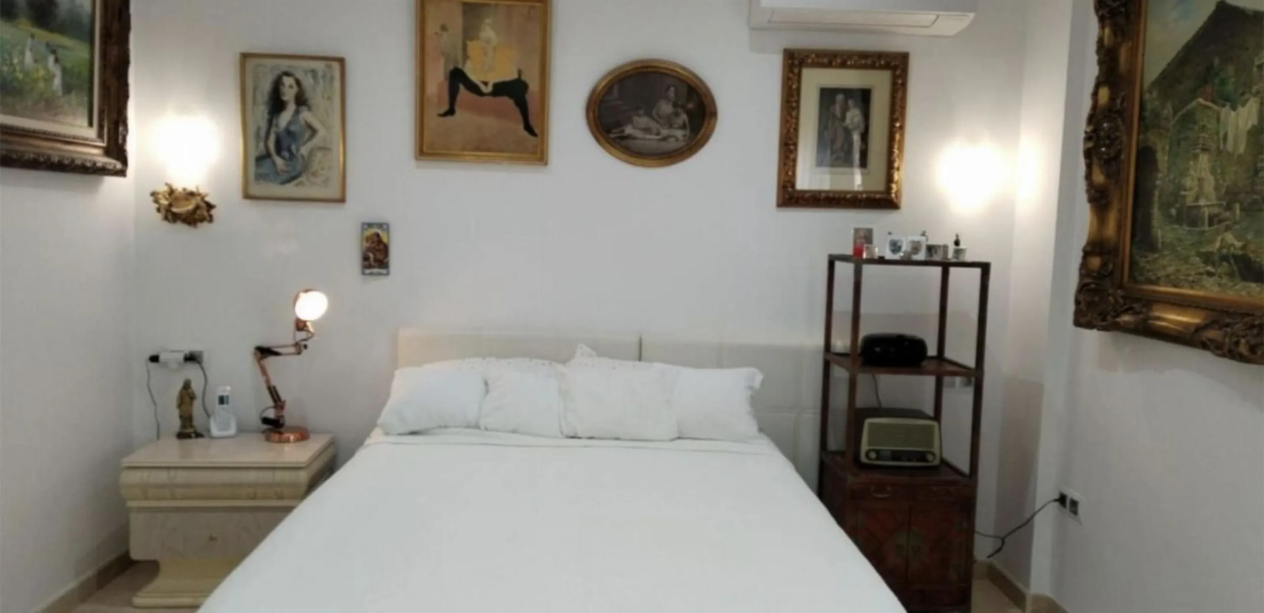 Elegant apartment in the heart of Marbella – just steps from the beach and the port!